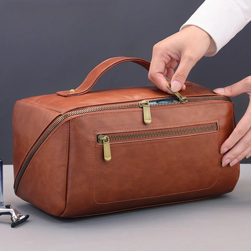 Mens Grooming Travel Kit - กระเป๋าเครื่องสำอางสไตล์วินเทจ ทำจากวัสดุ PU สำหรับจัดระเบียบสิ่งของเดินทาง กระเป๋าถือมีหลายช่องสำหรับผู้ชาย กระเป๋าใส่ของใช้ส่วนตัวกันน้ำ